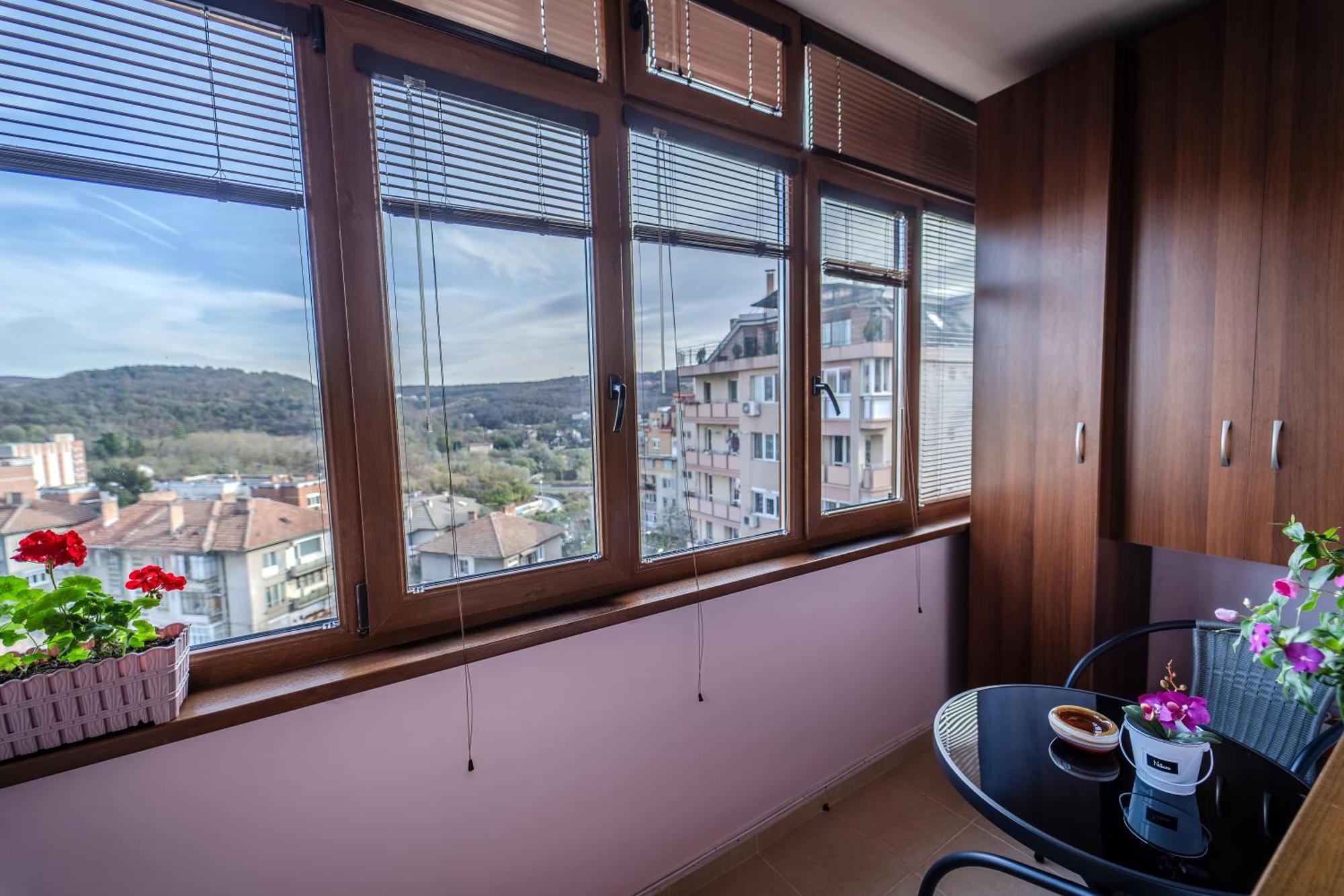 Апартамент Грация Veliko Tărnovo Esterno foto