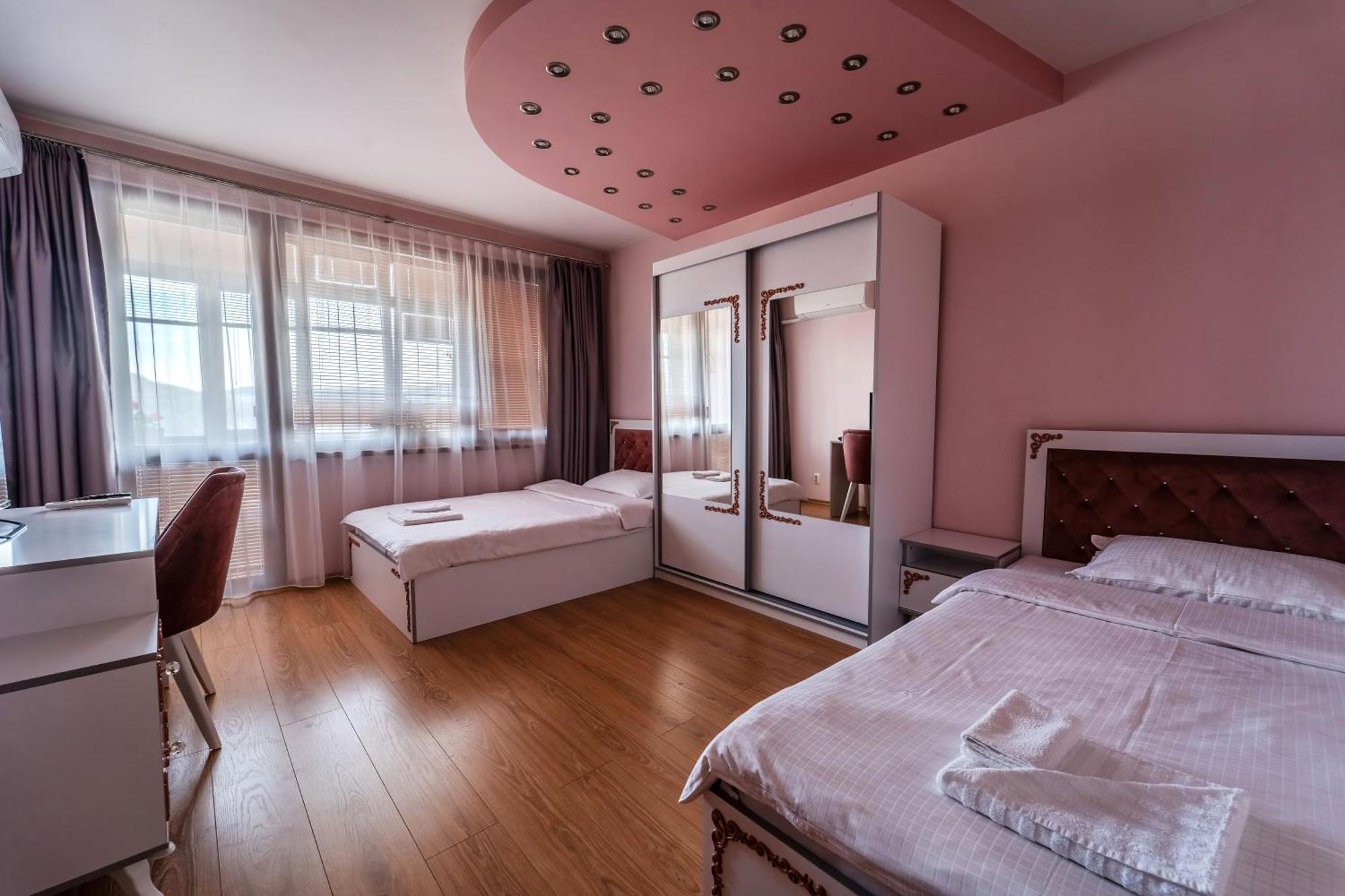 Апартамент Грация Veliko Tărnovo Esterno foto